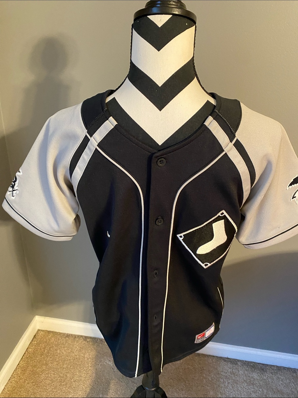 Black and Gray White Sox Baseball Jersey with Patch Pocket